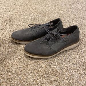 Toms Mens 9.5 grey suede dress shoes